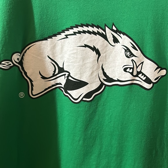 Arkansas Razorbacks t-shirt - Picture 2 of 4